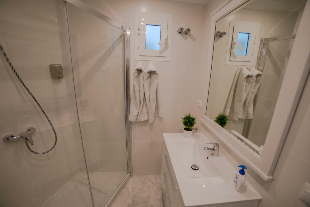 Apartamento Itaca Malaga Ngoại thất bức ảnh